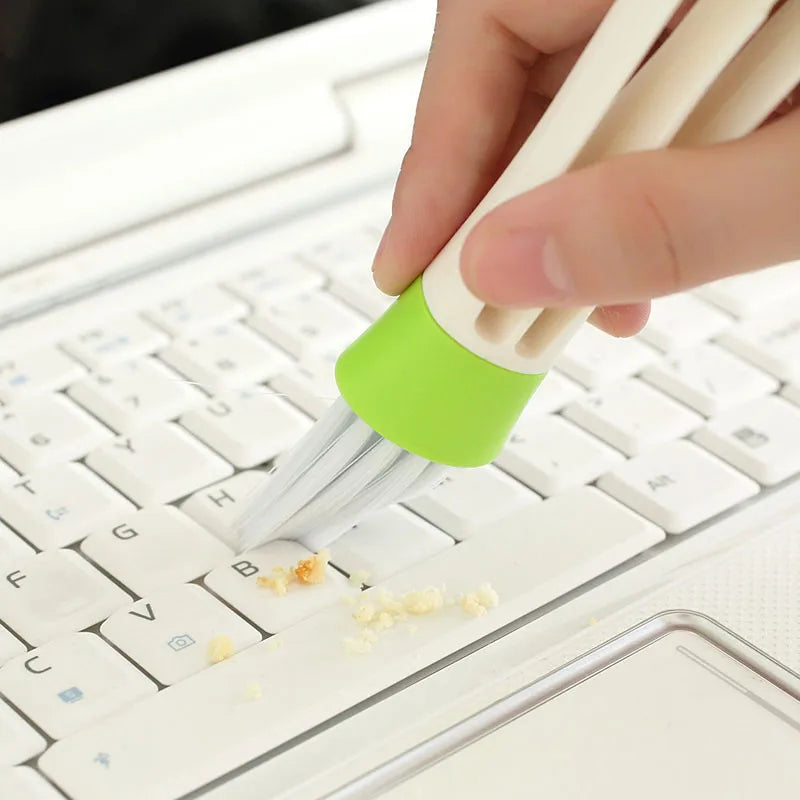 Outil de nettoyage de cabine